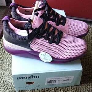 Women's Quartz Pink moshn by Klogs Rhythm Sneakers
